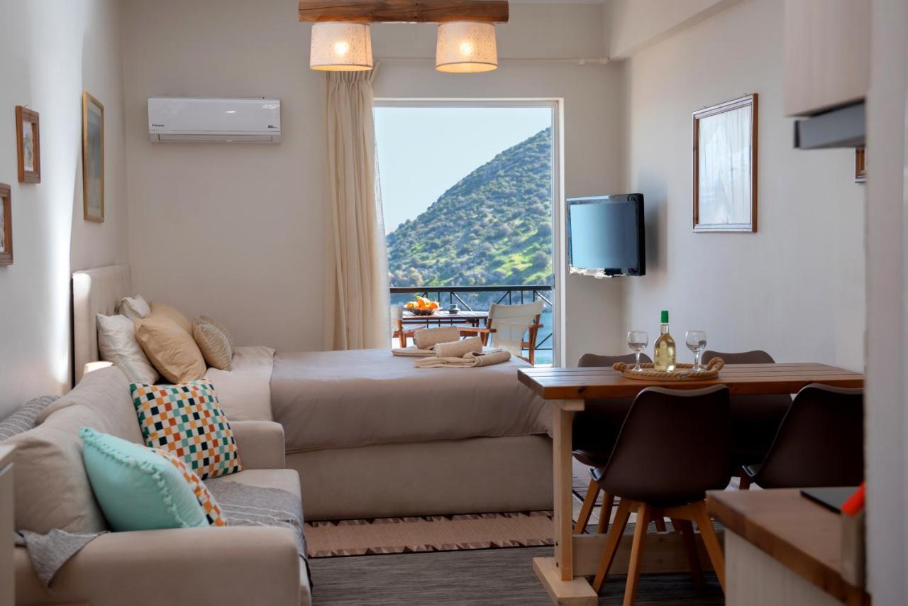 Lovely Studio With Awesome View Tolón Extérieur photo